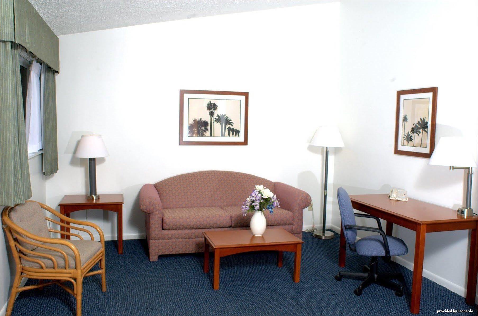 ホテル ベストウェスタン ポート セントルーシー Port St. Lucie 部屋 写真